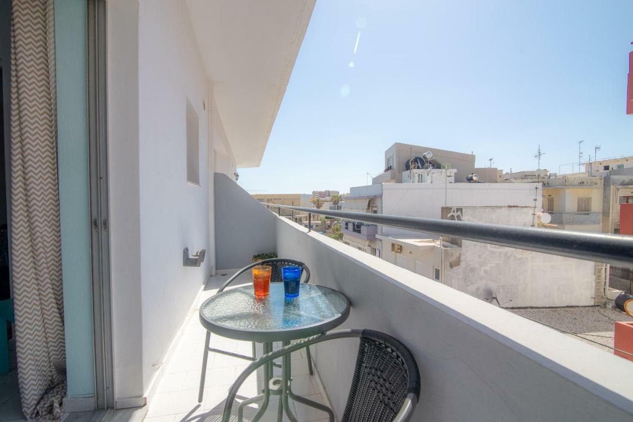 3Rd Floor Apartment Next To The Beachfront Heraclión Exterior foto